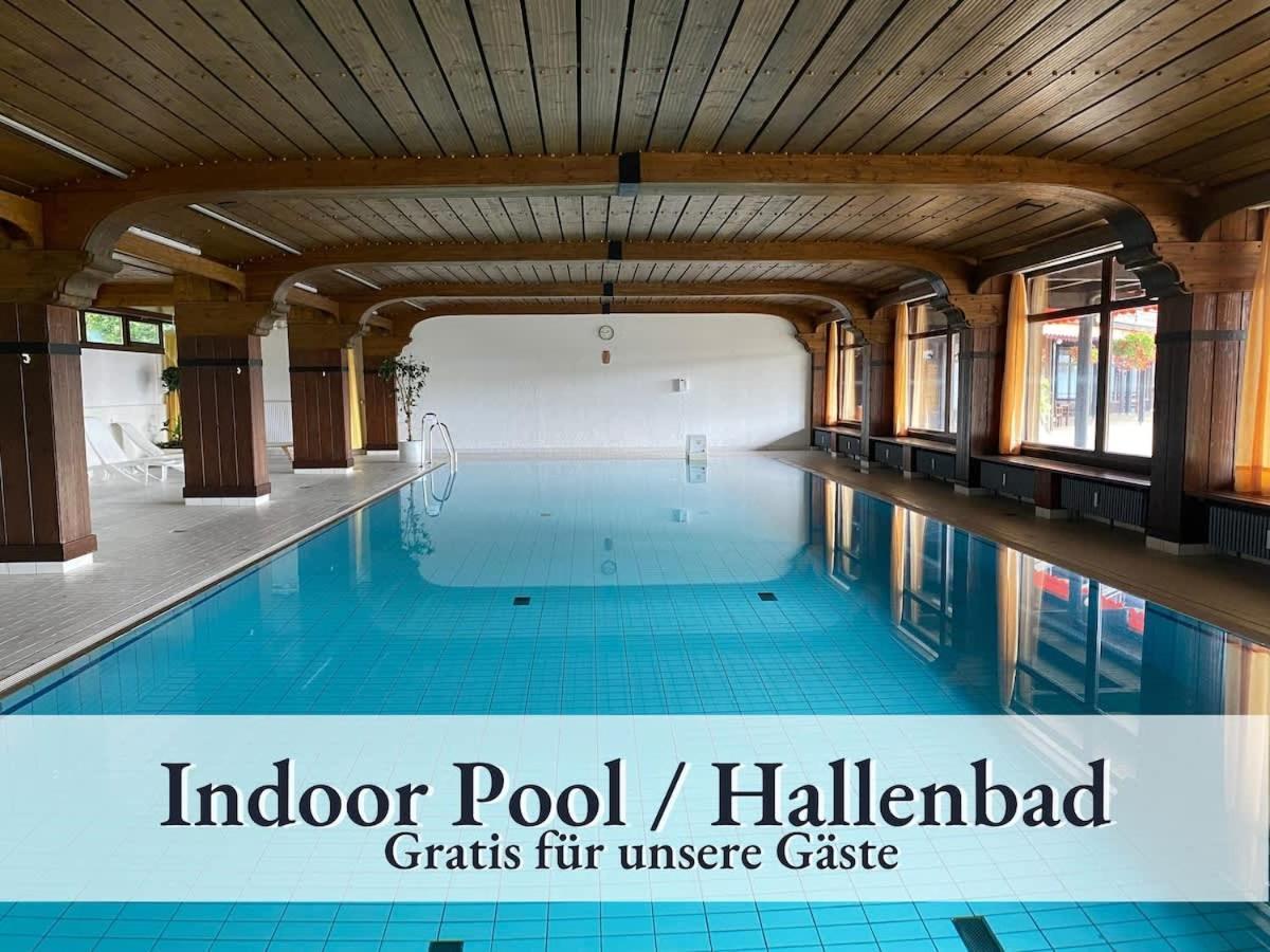Relax-Apartment 164 Mit Indoor-Pool, Sauna, Kueche Und Netflix Schonach im Schwarzwald Esterno foto
